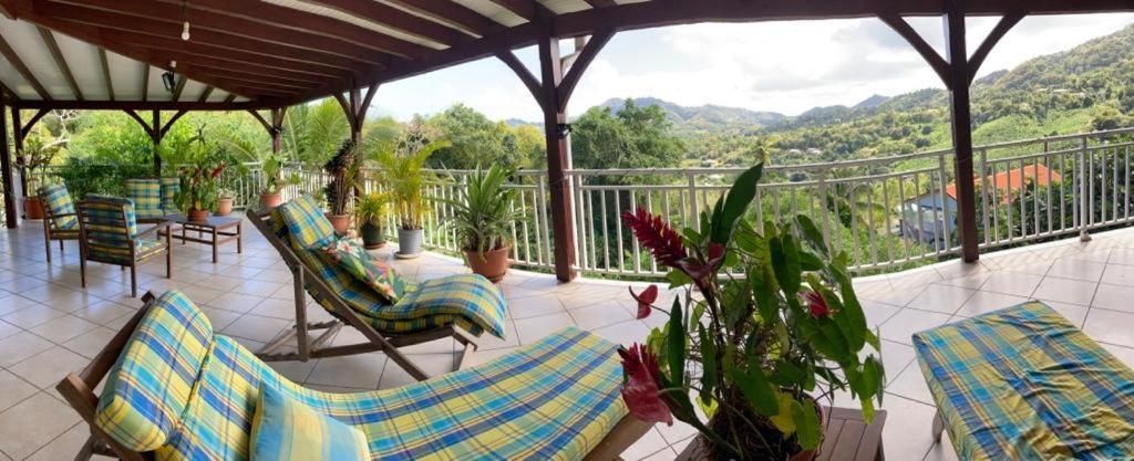Haut De Villa Chez Ghighi Rivière-Pilote エクステリア 写真